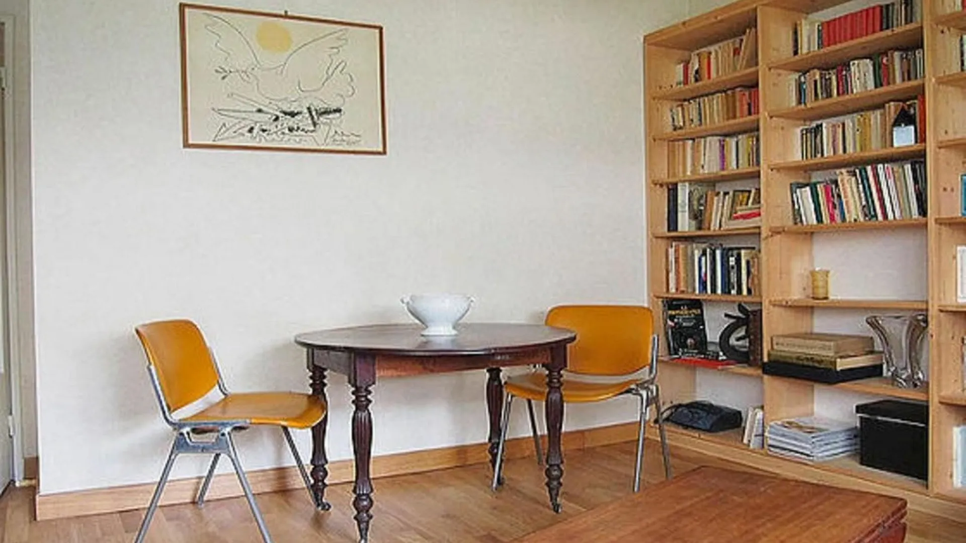With One Bedroom In Paris, With Wonderful View, Enclose Διαμέρισμα Παρίσι