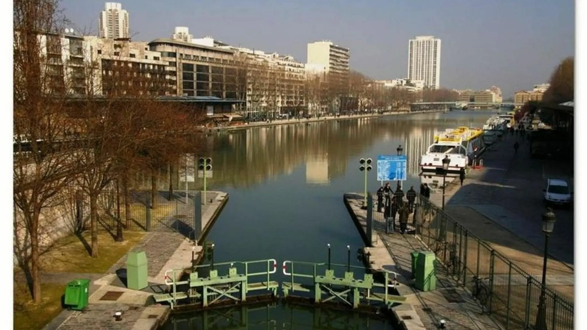 Διαμέρισμα With One Bedroom In Paris, With Wonderful View, Enclose *